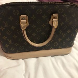 Louis Vuitton purse